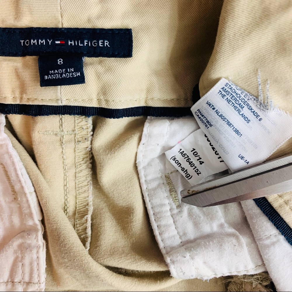 Tommy Hilfiger / Preppy Tan Shorts - Picture 7 of 8